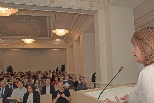 L'intervento dell'assessore a Lavoro e Formazione del Friuli Venezia Giulia, Alessia Rosolen, al workshop "La Regione Fvg per i professionisti: facciamo crescere la tua libera professione - Barcolana Job".